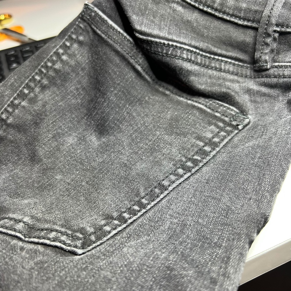 Ann Taylor The Skinny Black Stretch Denim Black Acid Wash Jeans Size 8 - Picture 11 of 12